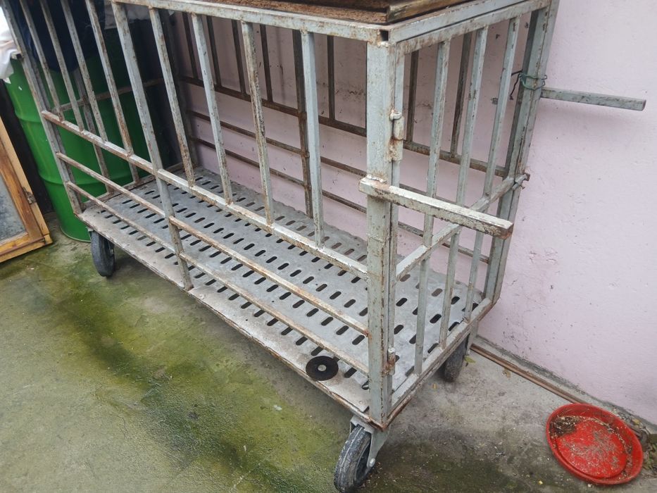 Cușcă de transport porci cu pod de aluminiu și roți