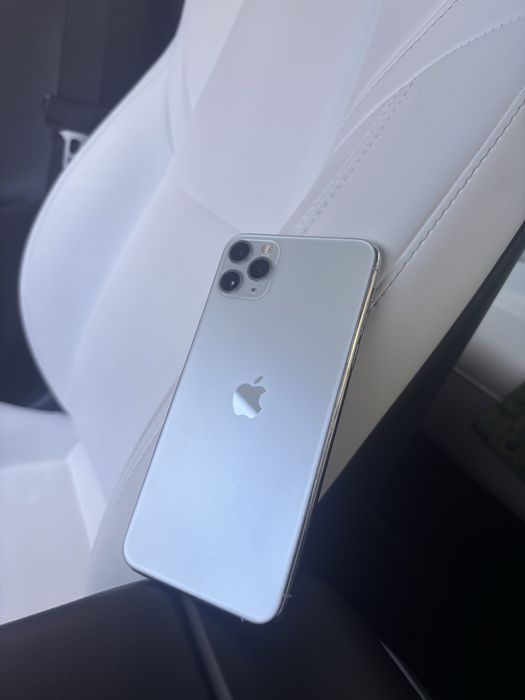 Iphone 11 PRO MAX 256gb отключен.