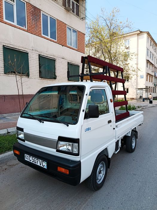 Oyna Va Rom tashish xizmati Peramida (перамида)