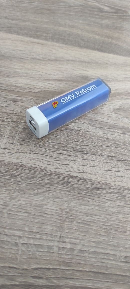 Baterie externa albastru-alb (FARA CABLU USB INCLUS)