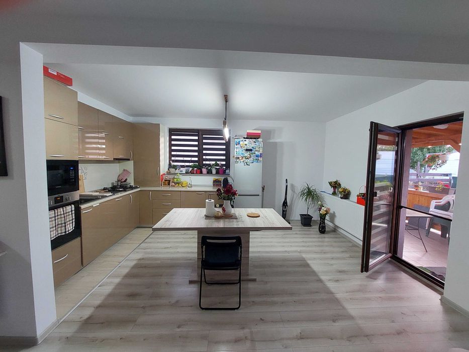 Casa tip duplex p+1, comuna Berceni