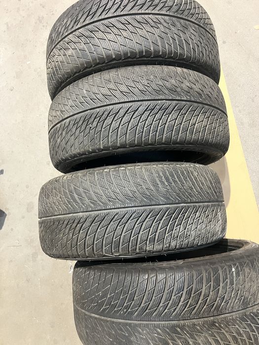 Vand anvelope de iarna Michelin 255 40 R20