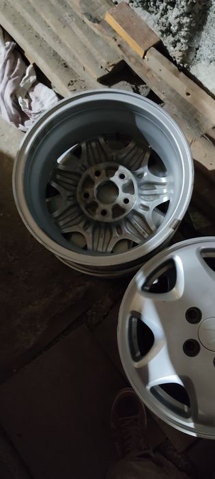 Продам диски на авто