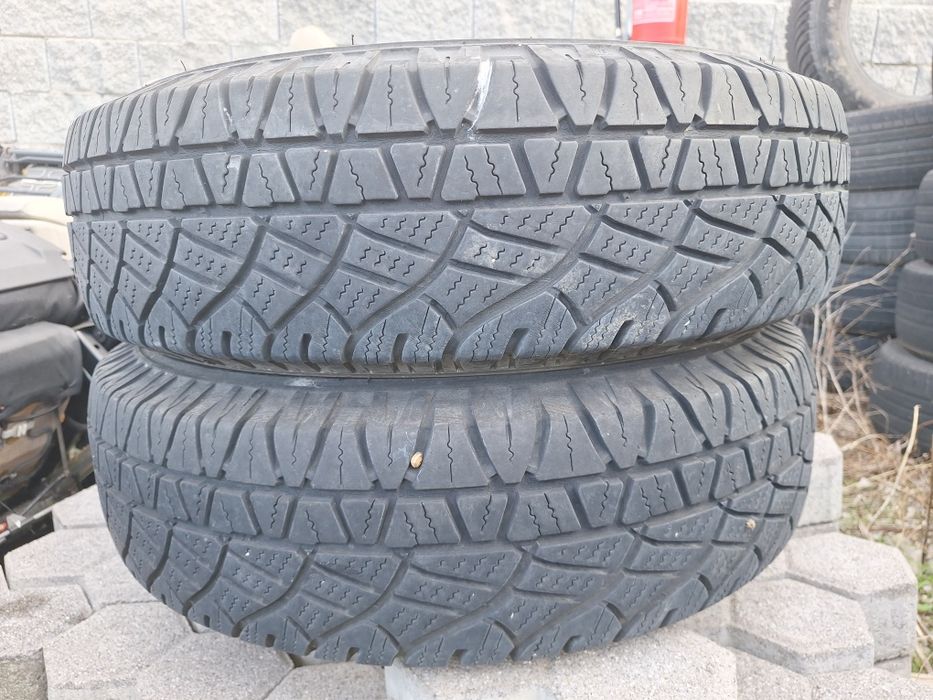 Продавам две гуми за джип MICHELIN