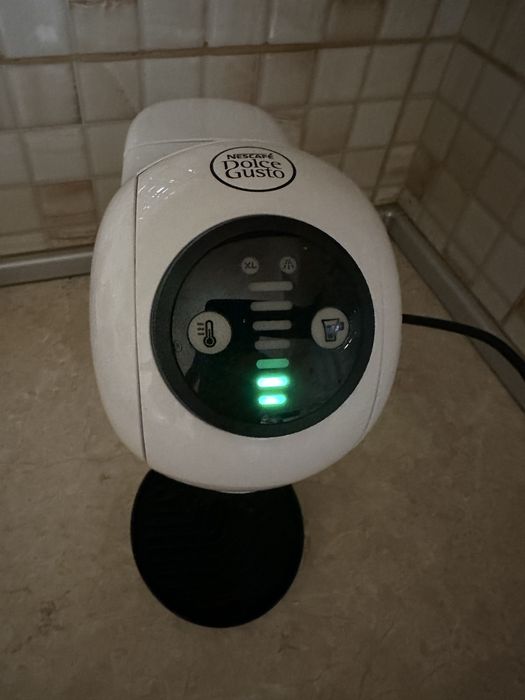 Продавам кафемашина Nescafe Dolce Gusto.