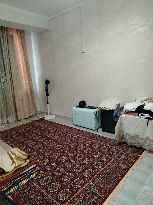 Qorasuv 6da 1xonali uy sotiladi