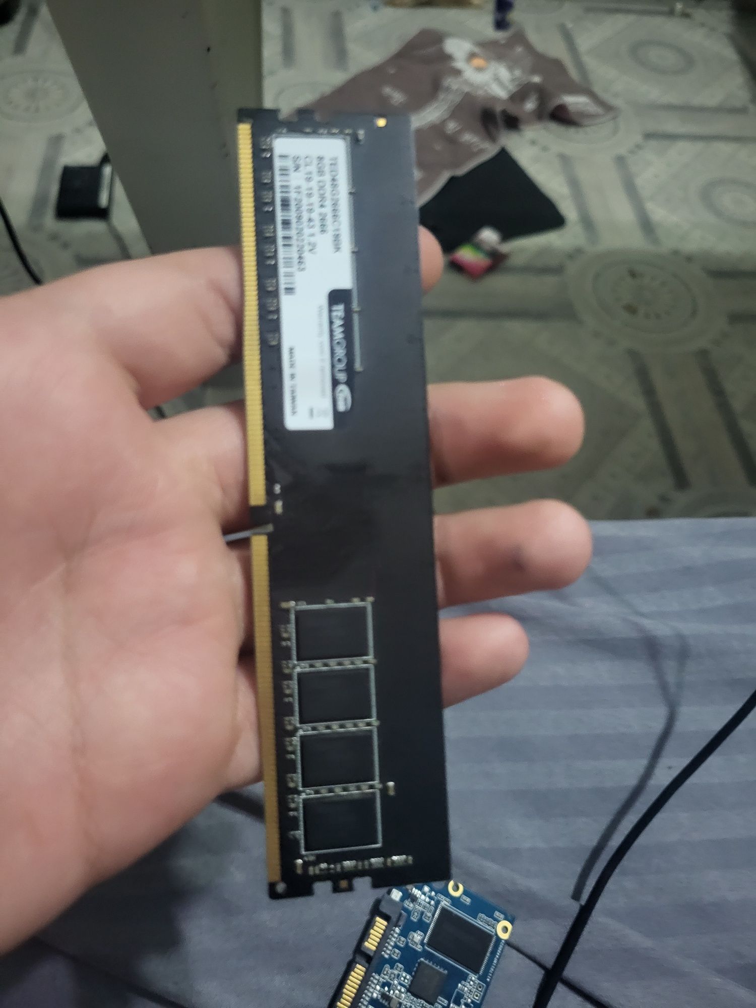 Озу от Team group 8gb ddr4 2666 CL19  1.2V