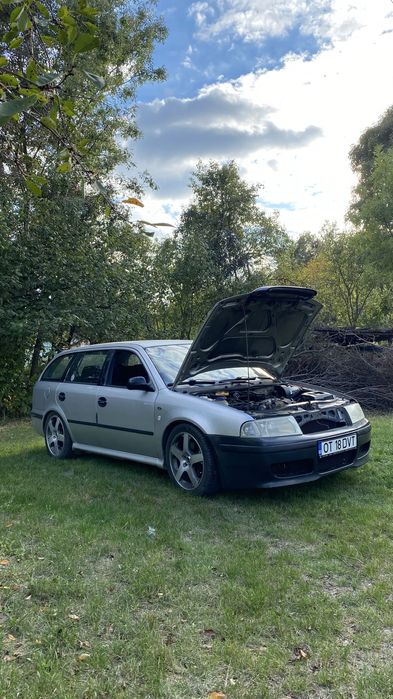 Vand octavia 1.8 turbo schimb doar cu a4b6 1.8t