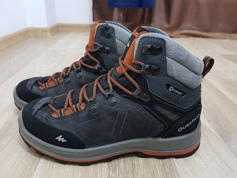 Adidasi Ghete Quechua Waterproof marimea 41 nike salomon salewa