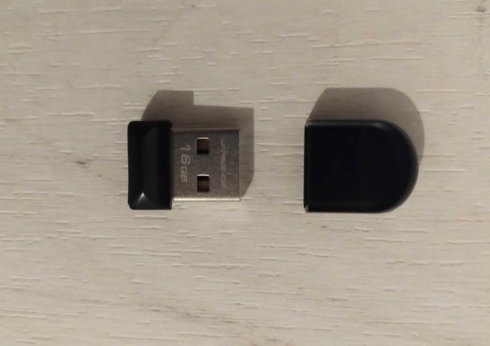 Mini stick de memorie / memory stick 16 GB