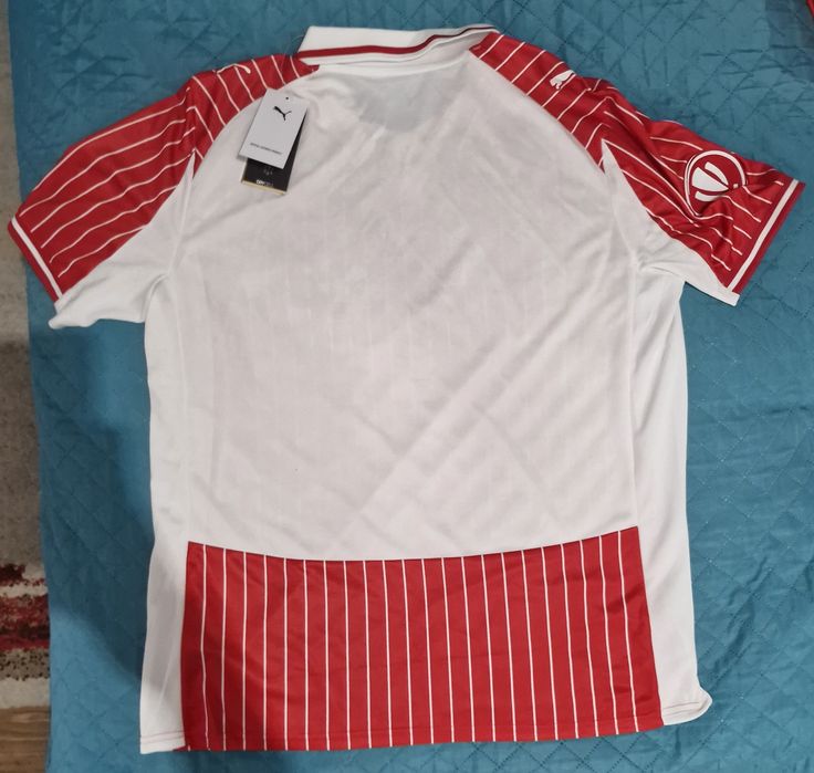 Tricou oficial Dinamo – nou, ediție SuperLiga Bingo (Superbet)