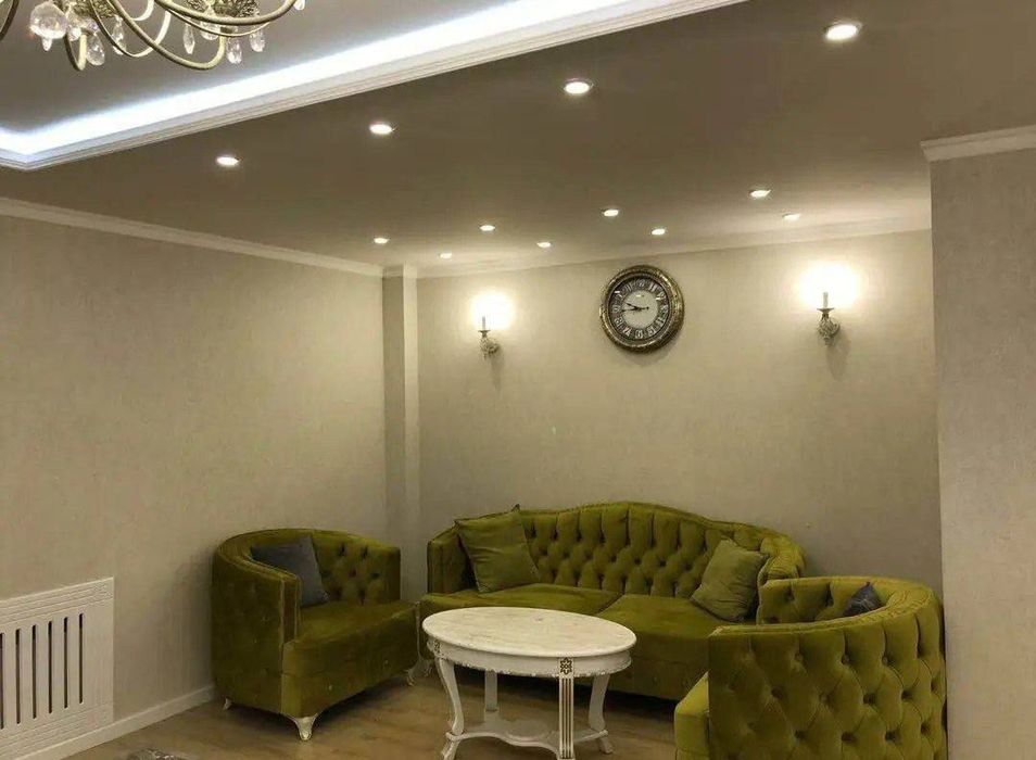 Квартира на Ц1-Дольче Вита 3/3/4 общ пл 80м  с обстановкой