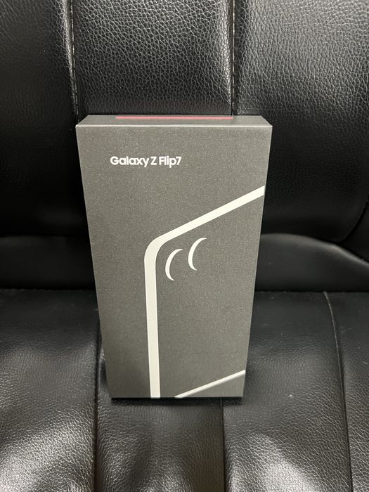 Samsung Z Flip 7 / 512 GB CoralRed НОВ !!!
