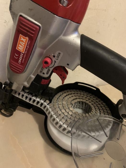 Max CN450G pistol de batut cuie pneumatic