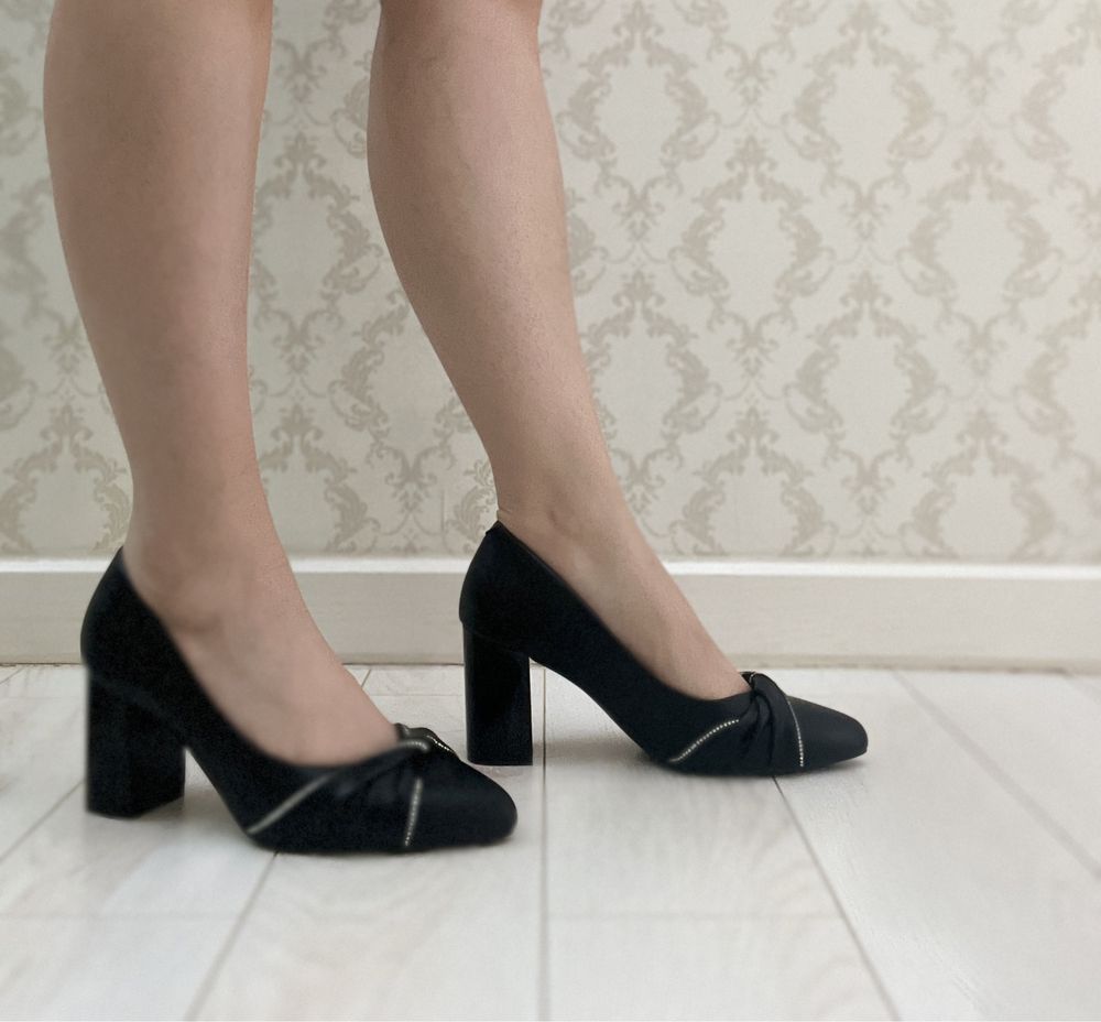 Новые женские  черные туфли ! 37 размер !