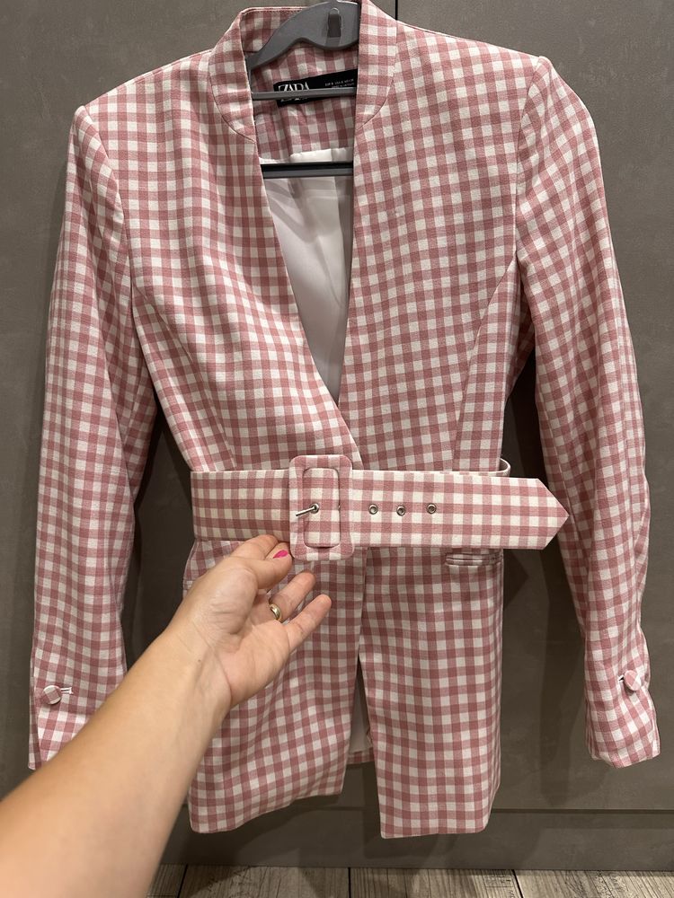 Сако zara запазено