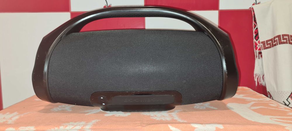 JBL BOOMBOX = 1000 lei