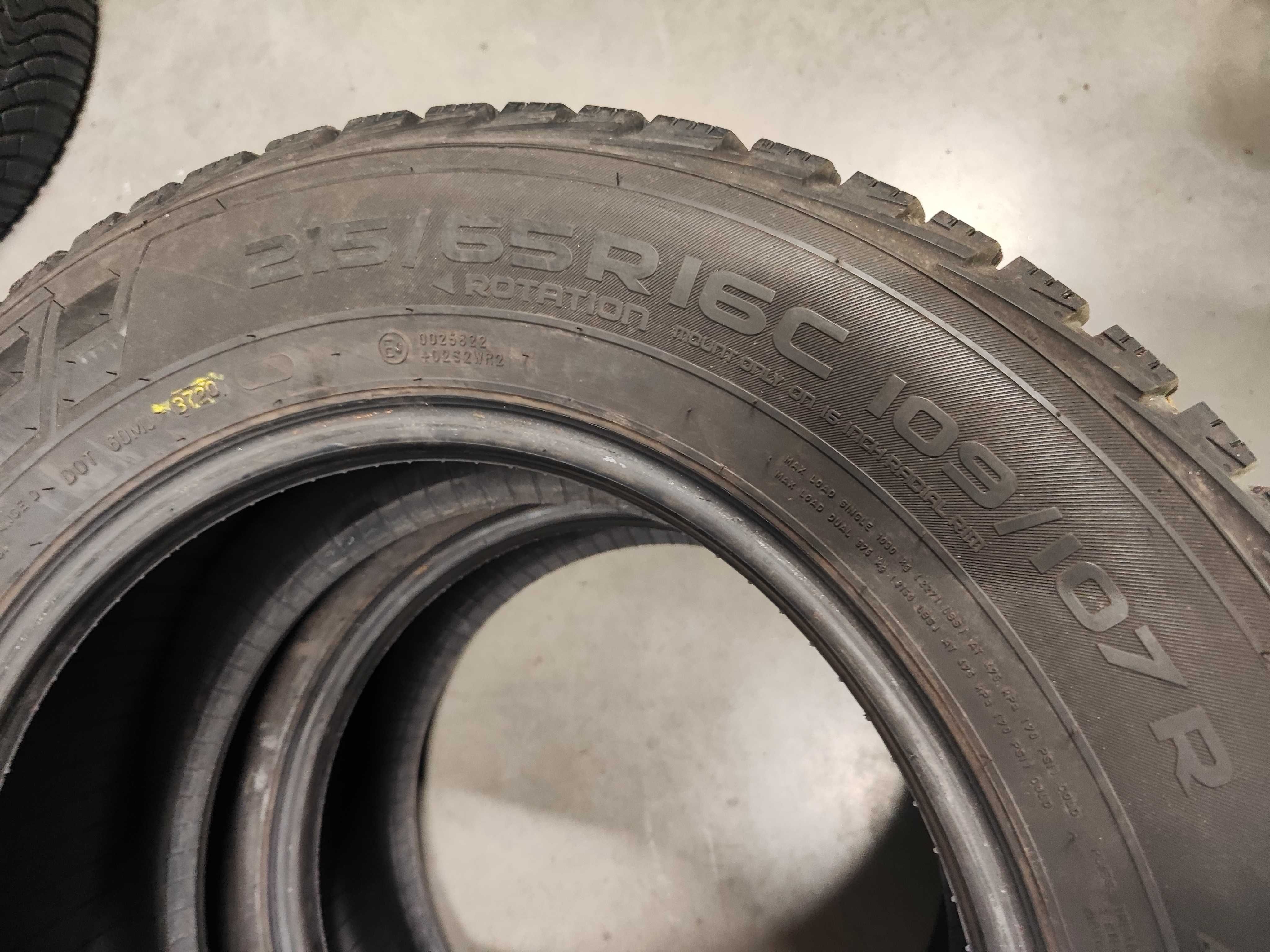 2бр.зимни гуми 215/65/16C Nokian