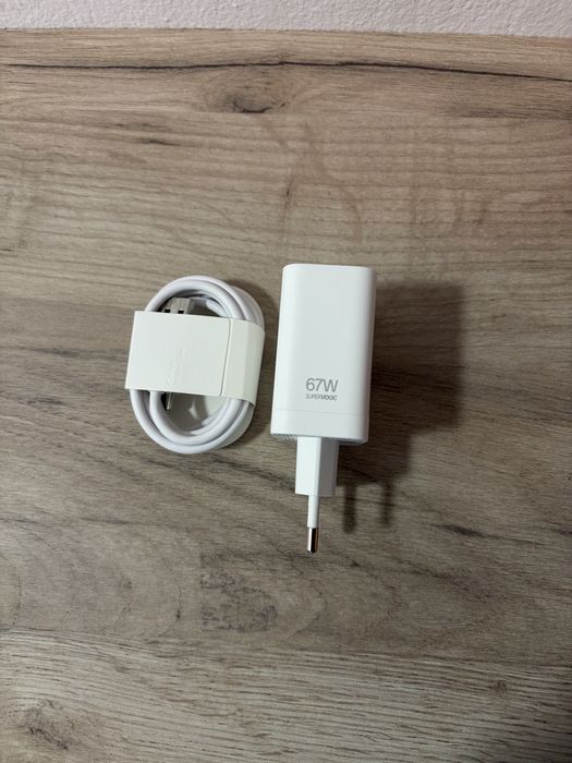 Încărcător priză OPPO 67W SuperVOOC Flash Charger cu cablu