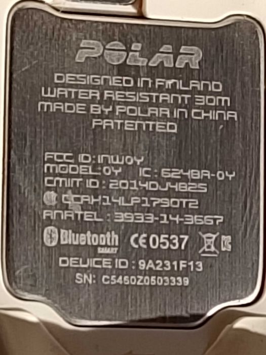 Часовник Polar m400