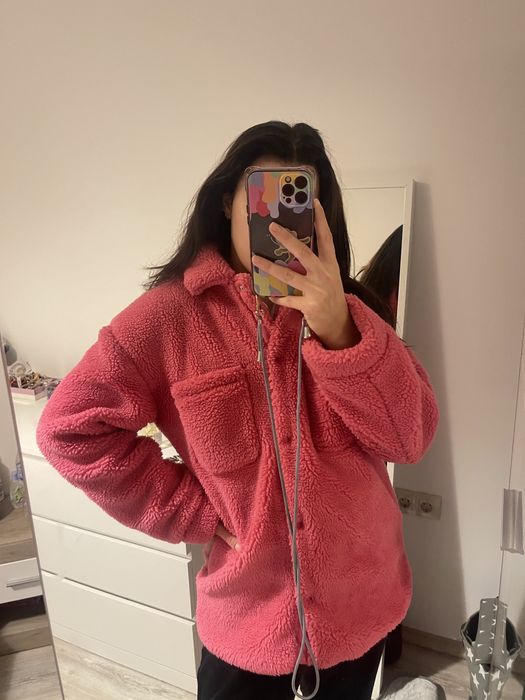 Пухено яке на марката h&m