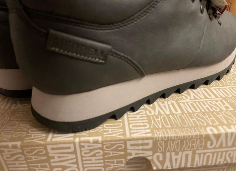 Bocanci noi Barbat Merrell