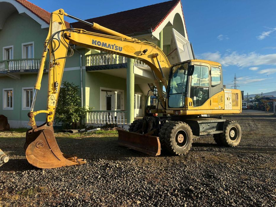 Excavator pe roti 14 tone Komatsu PW130-7K, 2006