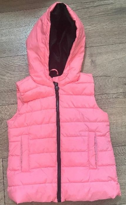 Детски елек LCWaikiki и Benetton