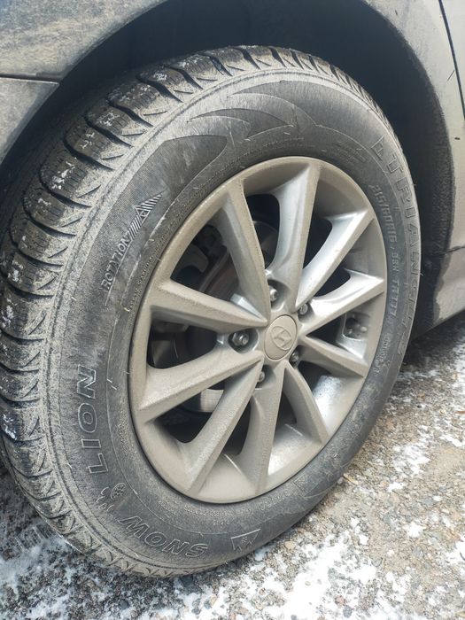 Продам шины автомобиля