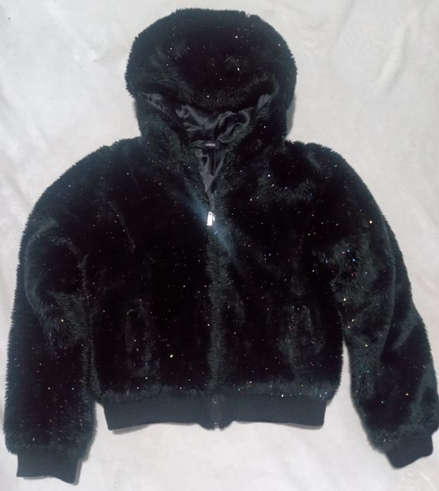 Vând blăniță fete 11-12 ani