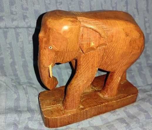 Дървено слонче за интериор