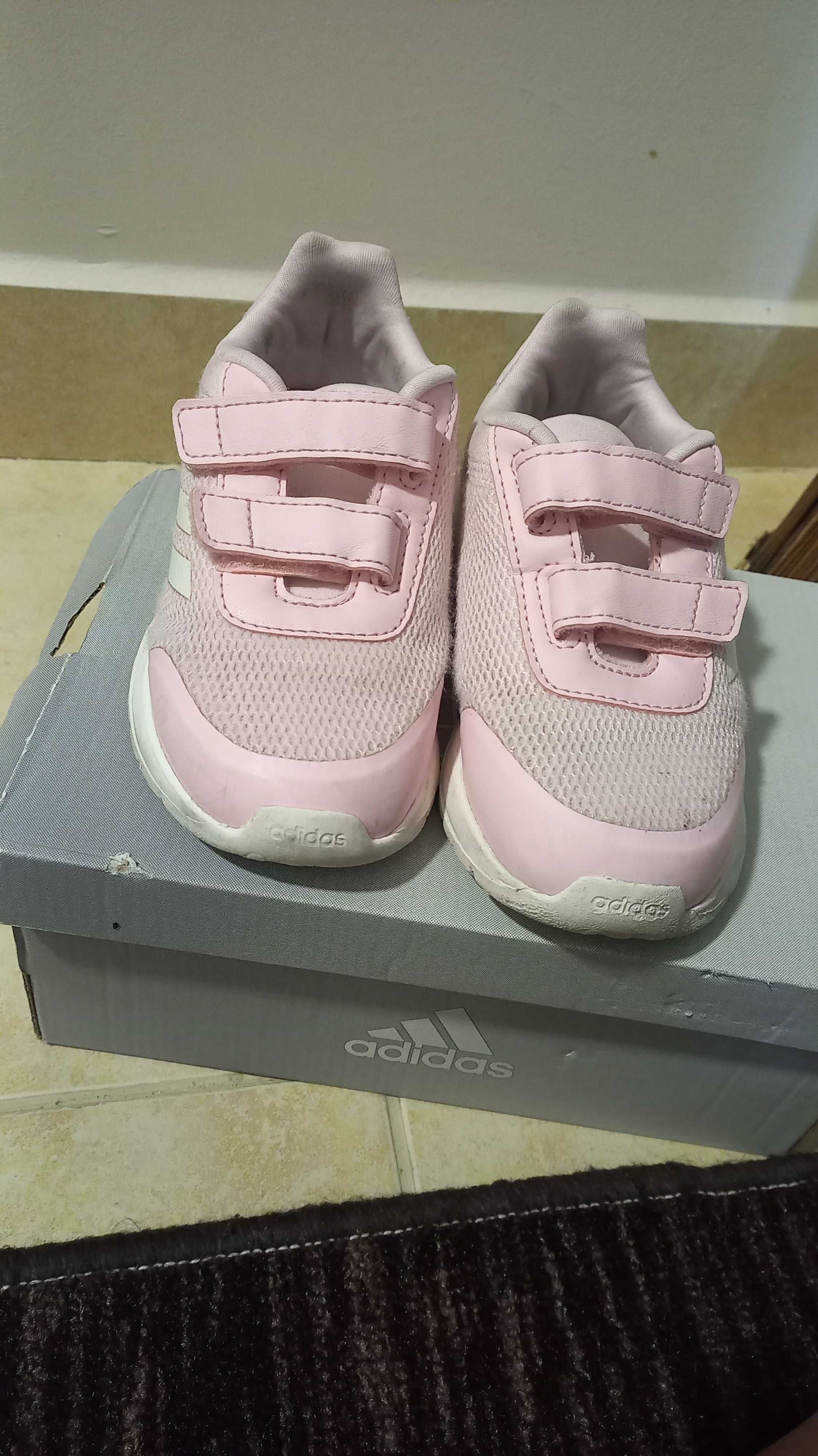 Пподавам детски маратонки adidas, nike