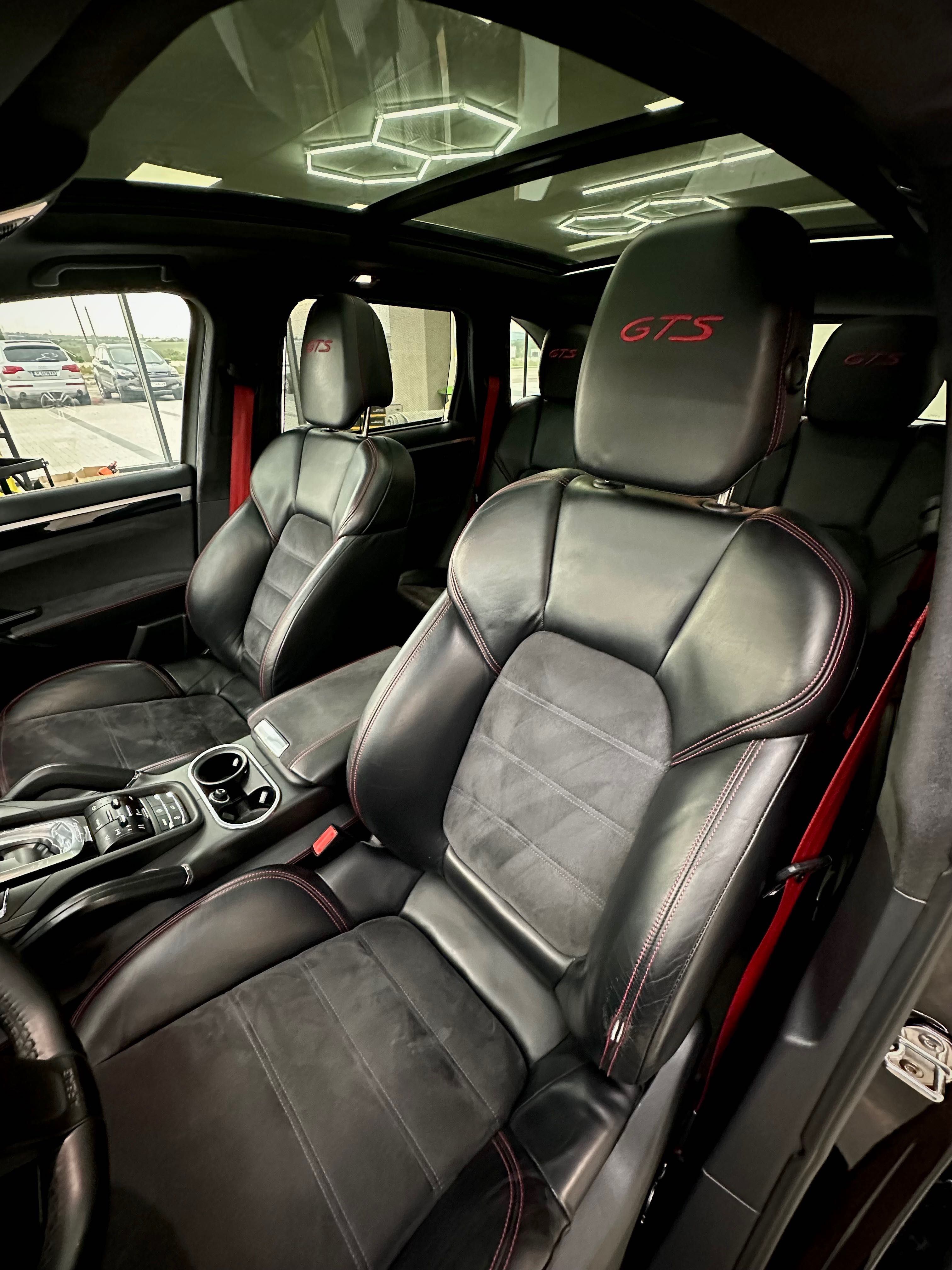 Porsche Cayenne GTS
