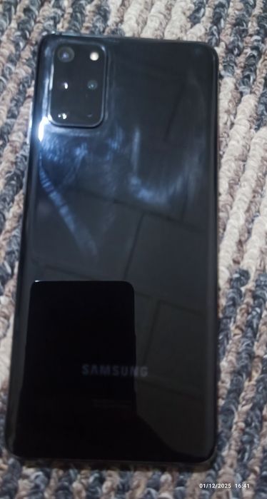 Samsung Galaxy S20 plus  12  256 gb