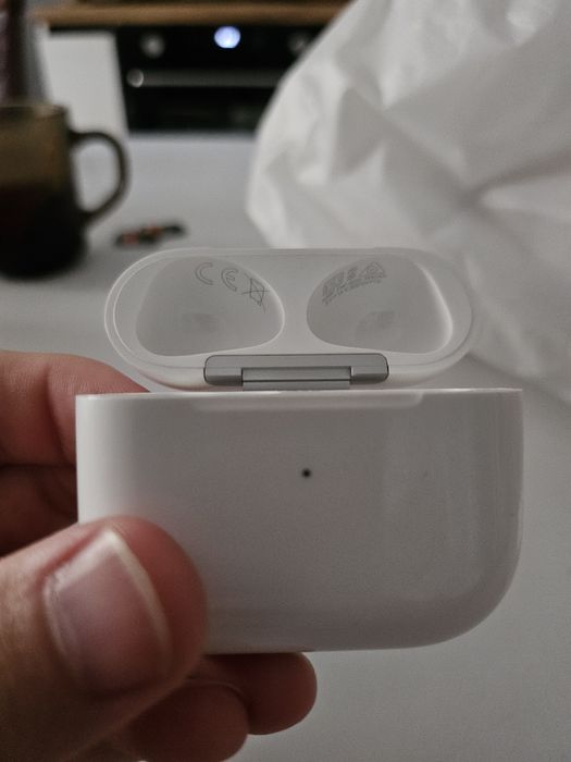 Airpods 3 оригинал кейс