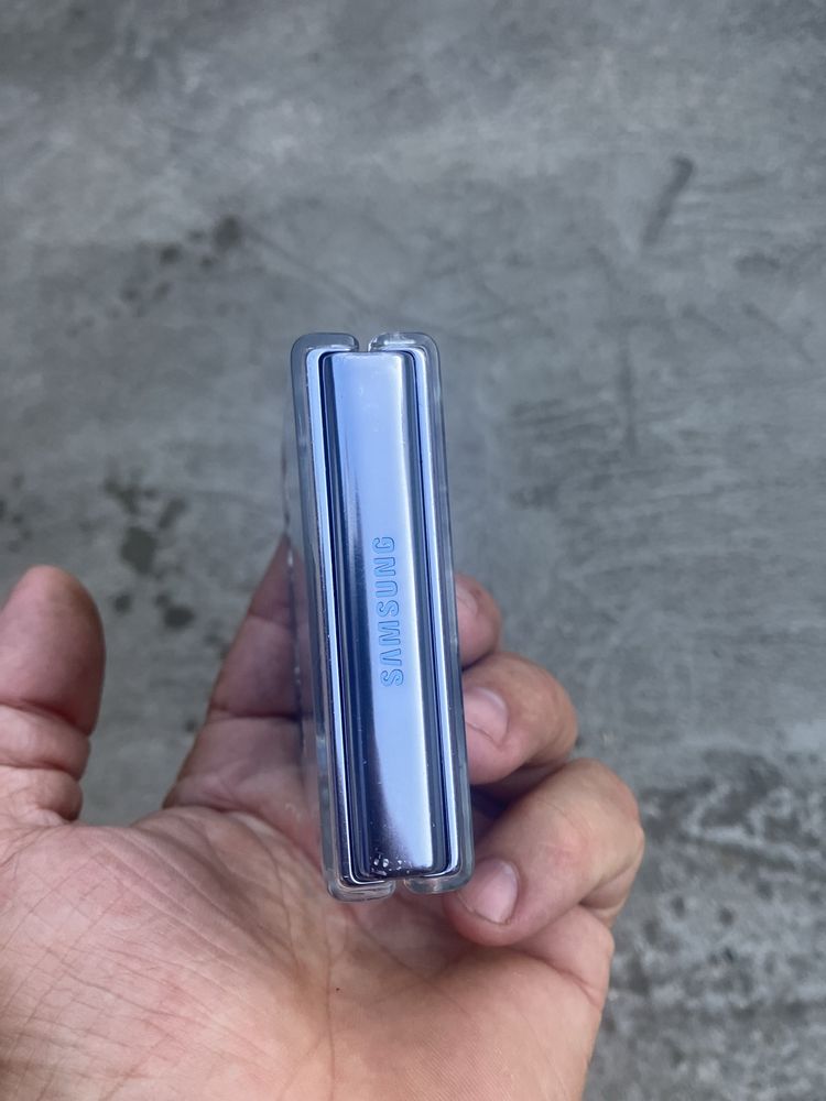 Telefon samsung z flip 4