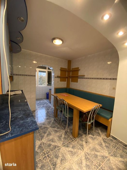 2 decomandate ETAJUL 2, centrala, termopan, izolat,  22 DECEMBRIE