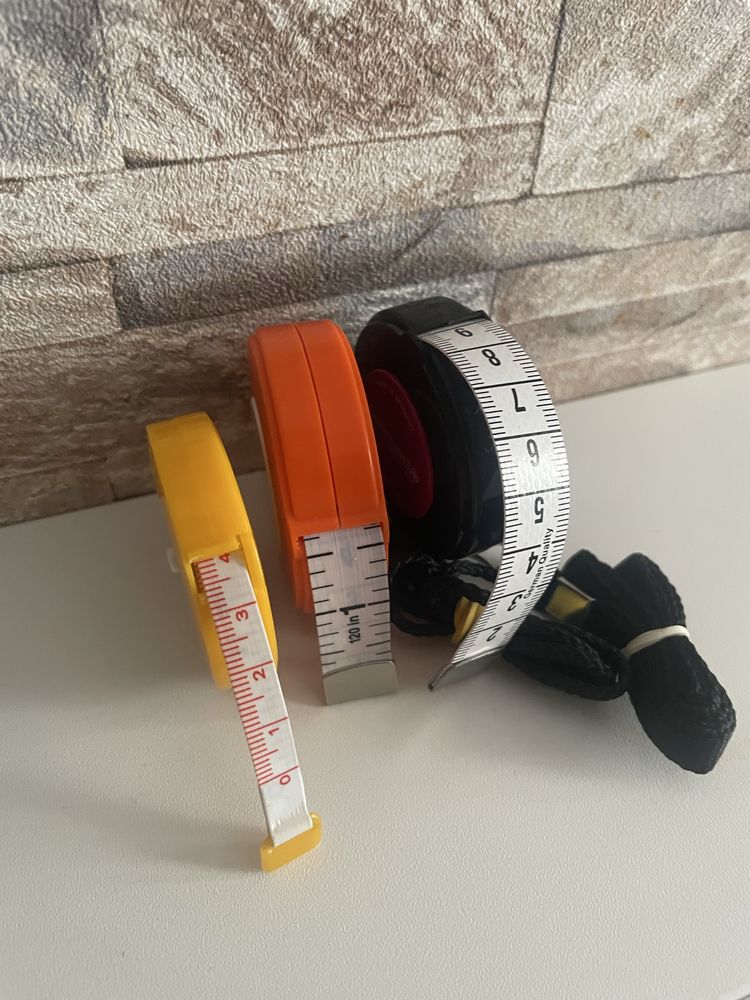 Vand rulete 1.5 si 3 metri , banda de masurare din piele cu revenire