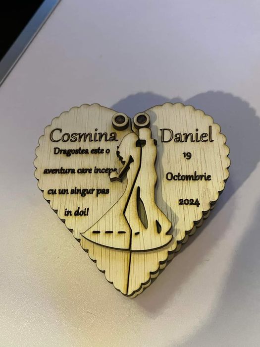 Cutiuța pentru verighete