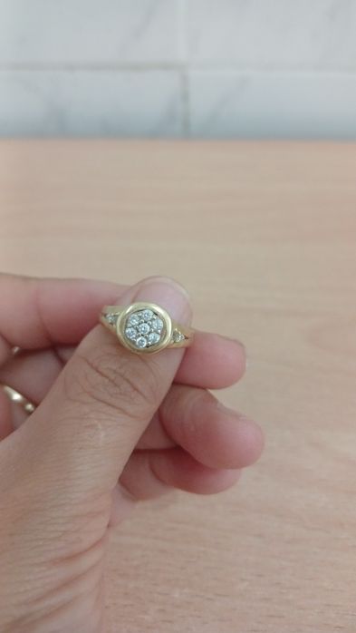 Продам кольцо золото