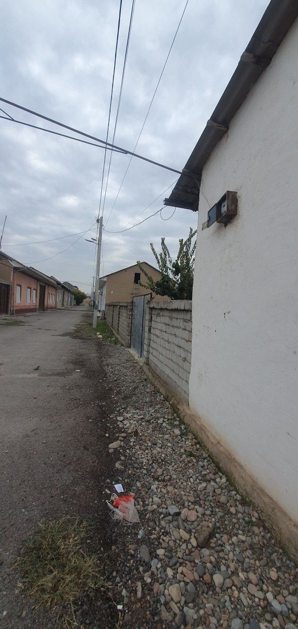 10 Сотх Ховли сотилади