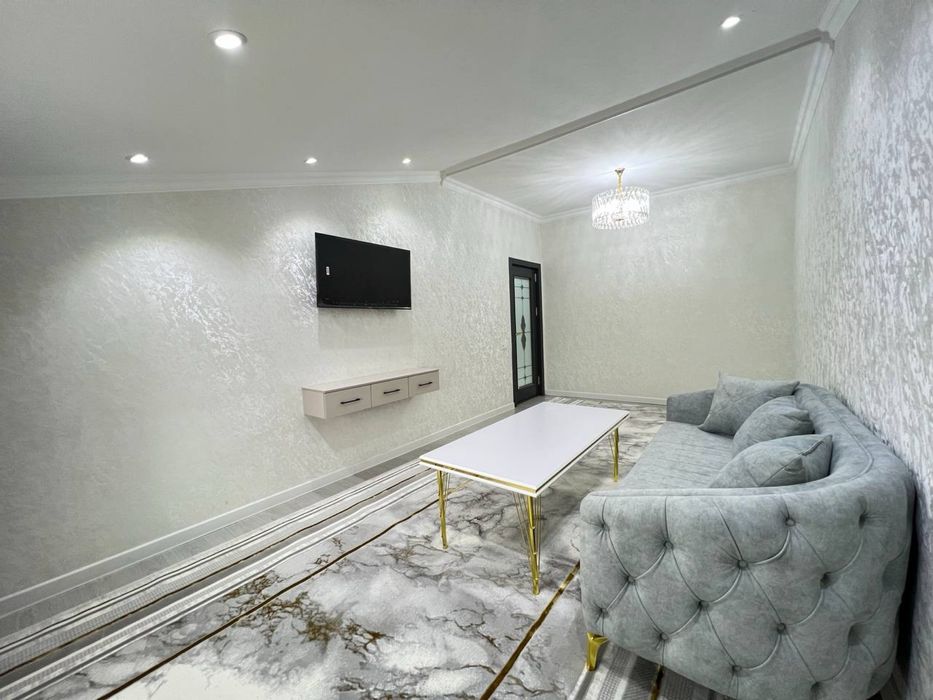 Продается 3 ком. Квартира мансарда на 8 этаже в Геофизике ор. Аэропорт