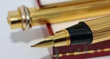 Les must de Cartier Vendome Trinity Ring 18K Gold Nib stilou