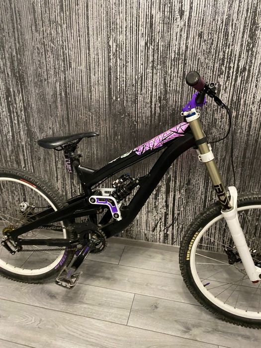 Yt Industries Tues