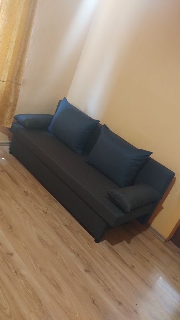 Canapea extensibilă