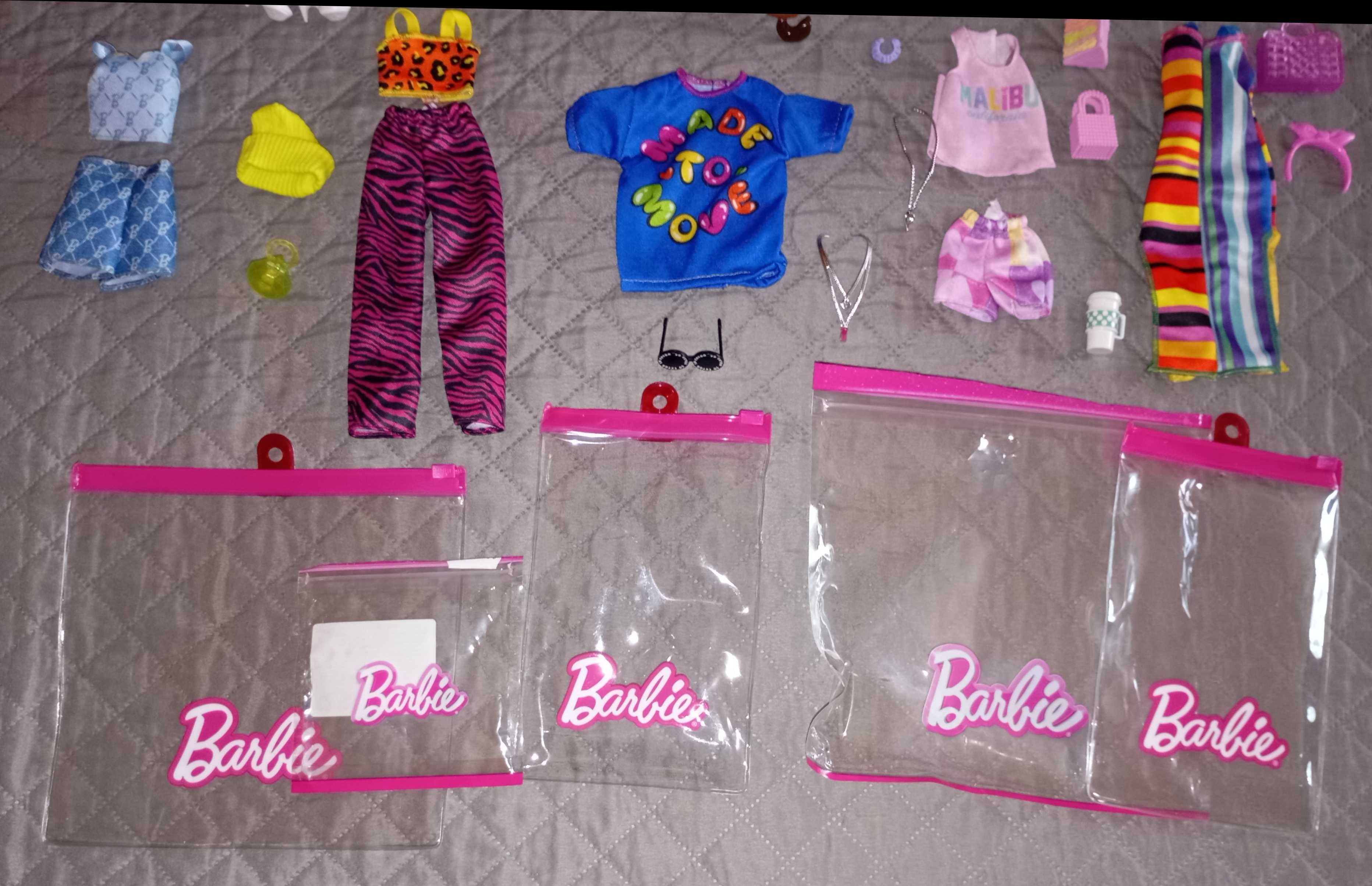 Комплект дрехи за кукли Barbie Mattel.