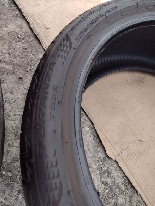 Bridgestone T005 2бр.225/40/19 дот1022