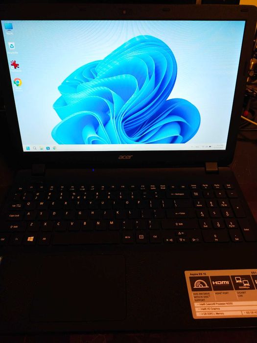 Laptop acer ES1 windows 11