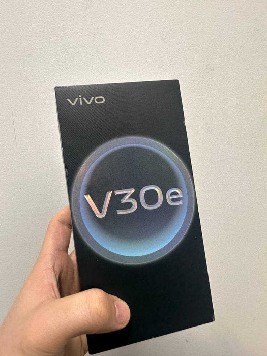 Марка смартфона: Vivo V30e