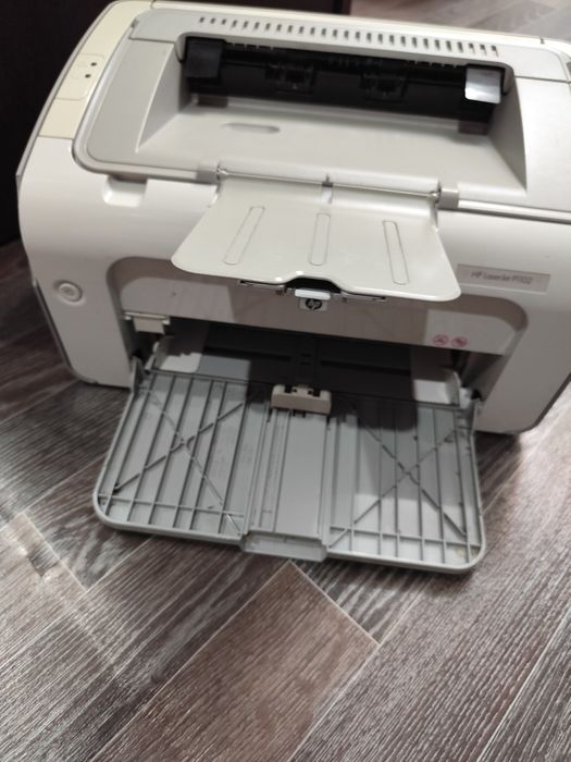 Продам принтер HP LaserJet Pro P1102